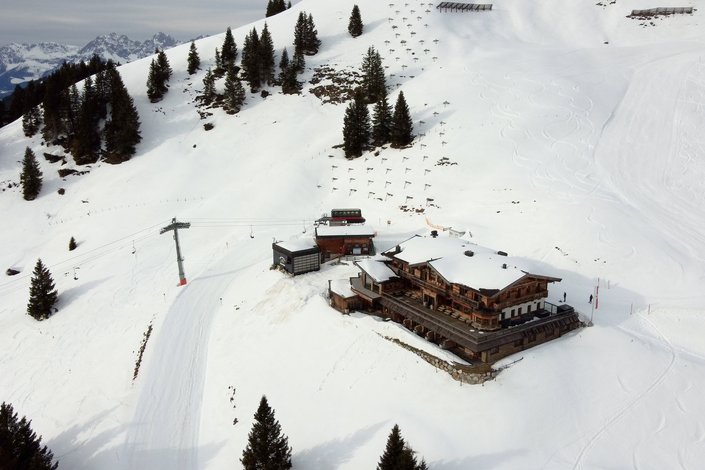 Hütte im Schnee