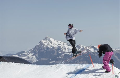 Kitzbühel Spring Games - Skifahrer