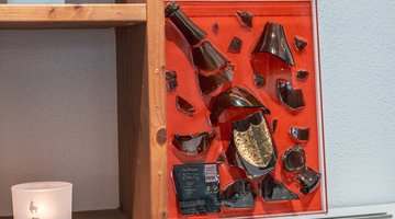 Ein Ausstellungsstück in einer Glaserei