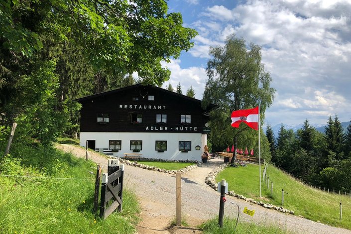 Adlerhütte im Sommer