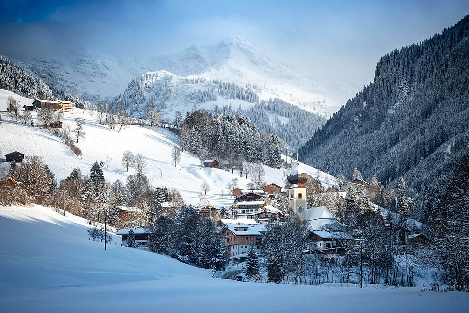 Ortsansicht Aurach im Winter