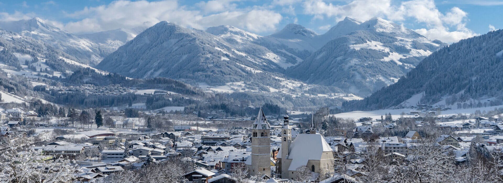 Kitzbühel mit Schnee bedeckt