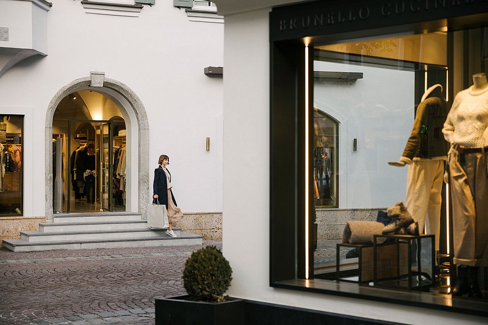Frau beim Shoppen