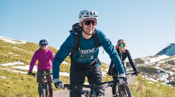 Drei Biker