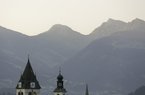 Landschaft Panorama Kitzbuehel Kirche Türme Südberge Sommer Sonnenaufgang (c) Kitzbuehel Tourismus (2) Business Angel Summit in Kitzbühel