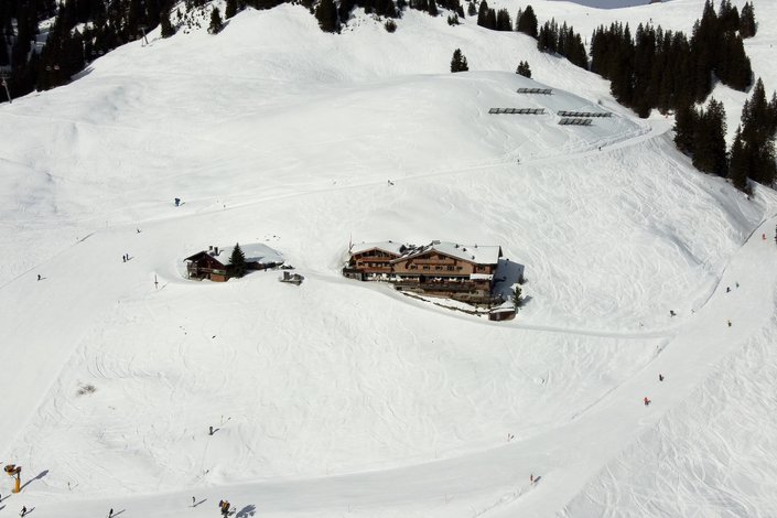 Hütte im Schnee