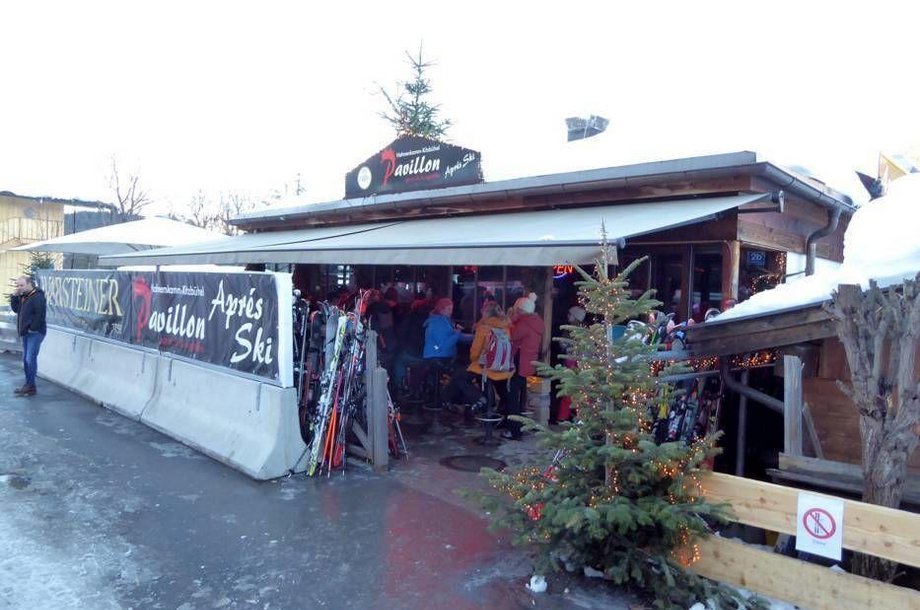 Hahnenkamm-Pavillonjpg.jpg