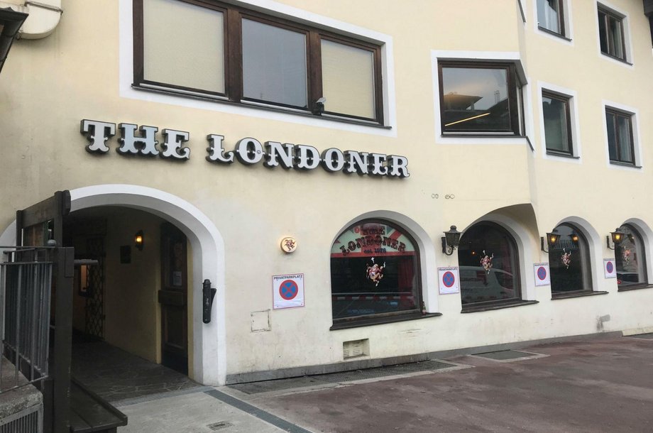 The-Londoner-Pub.jpg
