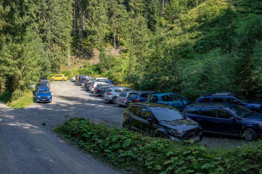Parkplatz-Bochumerhuette.jpg