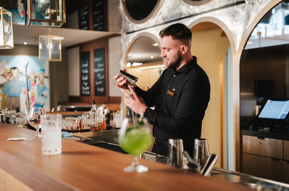 Grand-Tirolia-Cooper-Bar.jpg