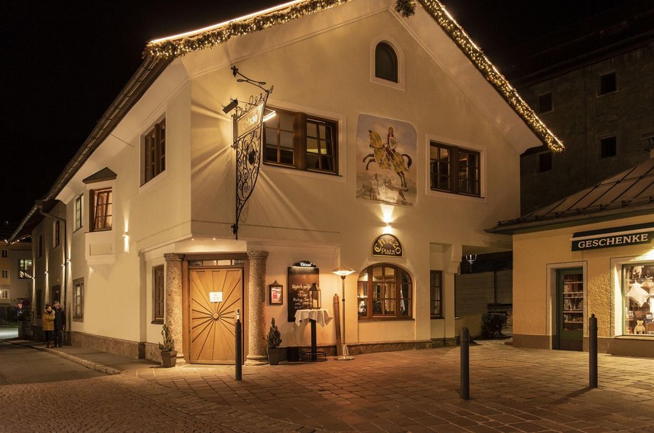 Chizzo-Aussenansicht-bei-Nacht.jpg